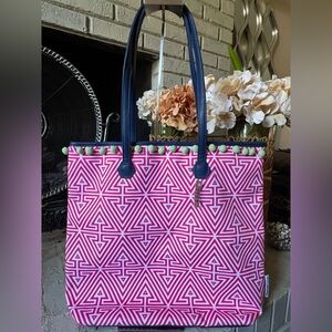 Clinique + Jonathan Adler Pink White Geometric Pink Poms Tote Bag 🌼